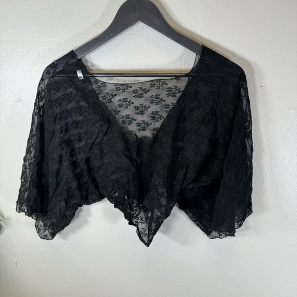 Black mesh shawl floral lace halter top tie front gothic romantic grunge - Picture 4 of 7